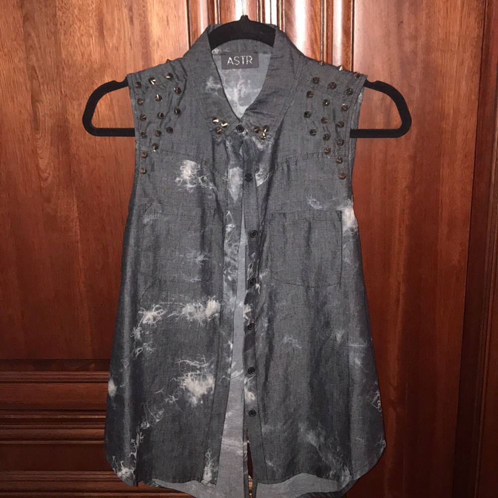 Studed tank top